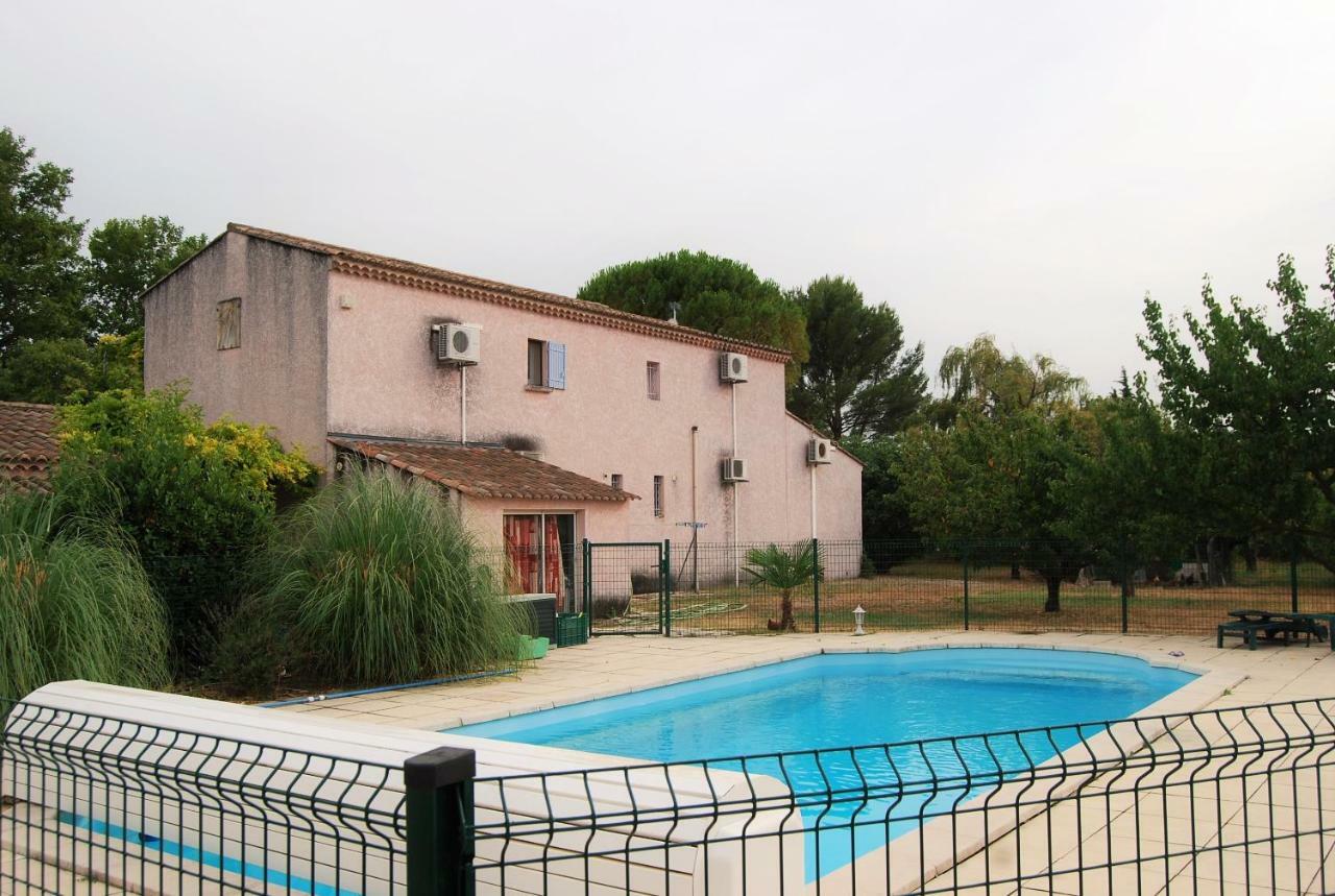 L'Oustau Dei Sol Appartamento Monteux Esterno foto